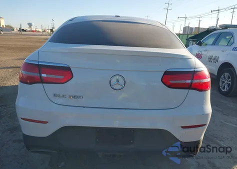 2019 Mercedes-Benz Glc 300 Coupe 4Matic z USA, uszkodzony, nr VIN WDC0J4KB2KF663972